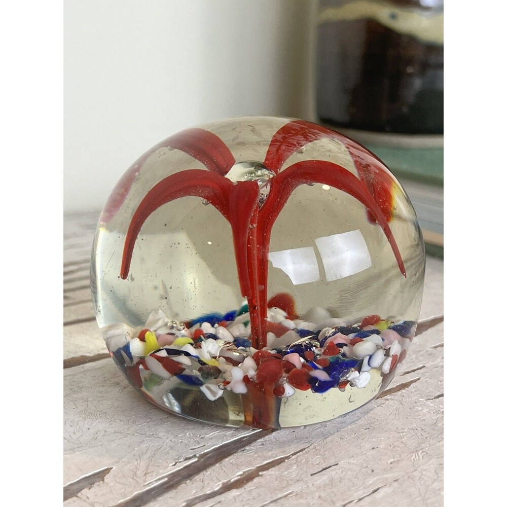 Vintage Art Glass Red Flower Yellow Blues Whites Round Orb Paperweight / Retro - Picture 3 of 11